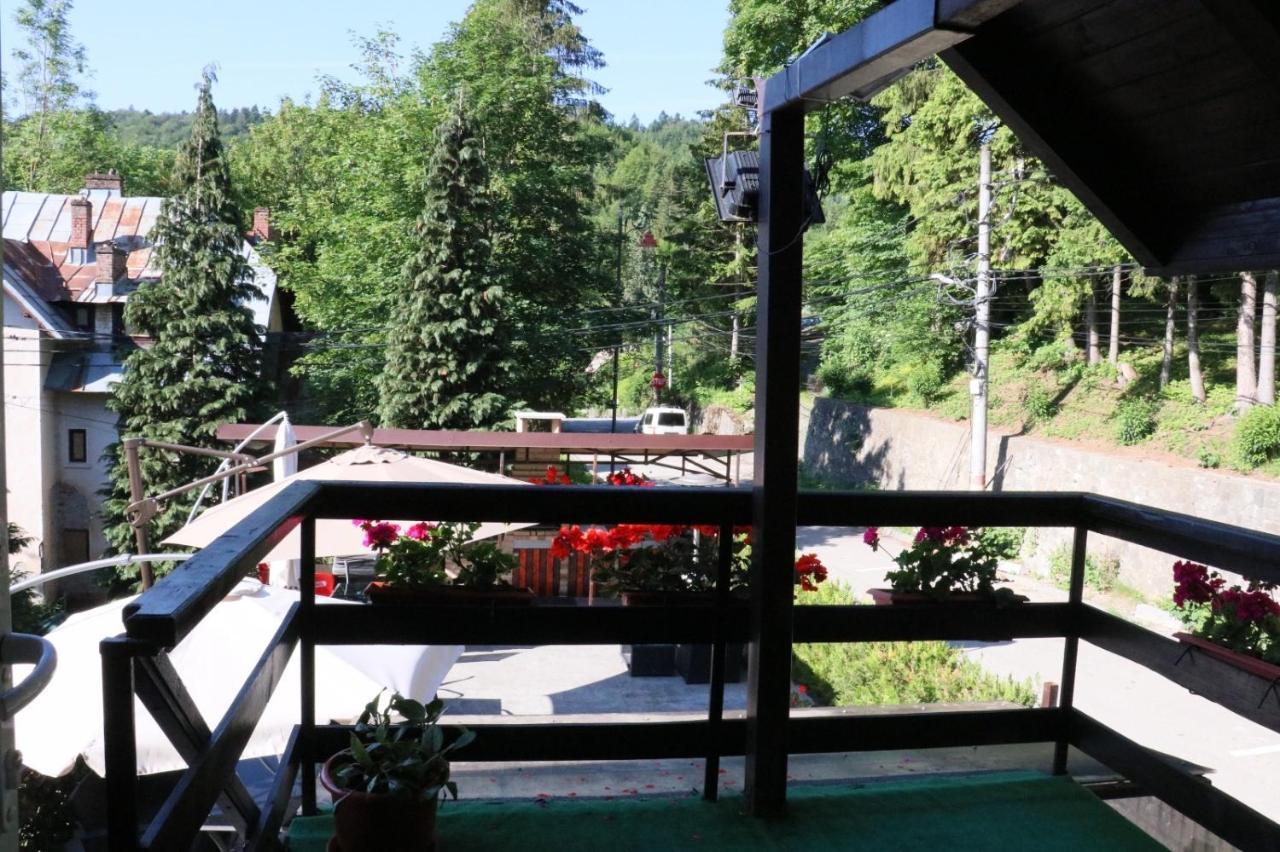 Casa Anne Marie Hotel ซินายา ภายนอก รูปภาพ